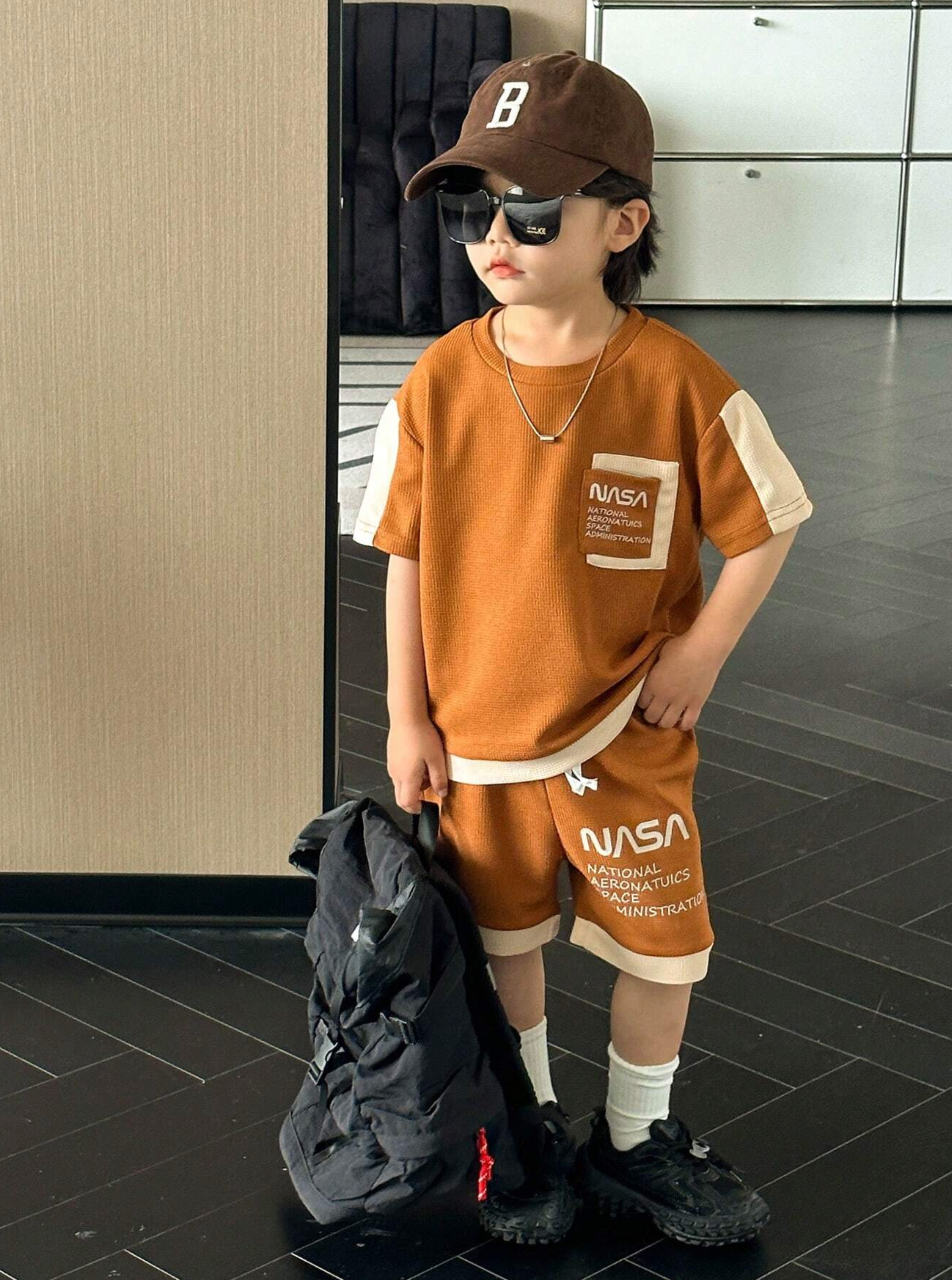 Kid's Orange and white Double Pocket T-Shirt &amp; Shorts Two Piece Set For Boys.